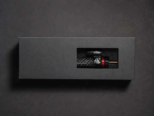 Затворена кутия с Carbon демпфер Kontrol Plus